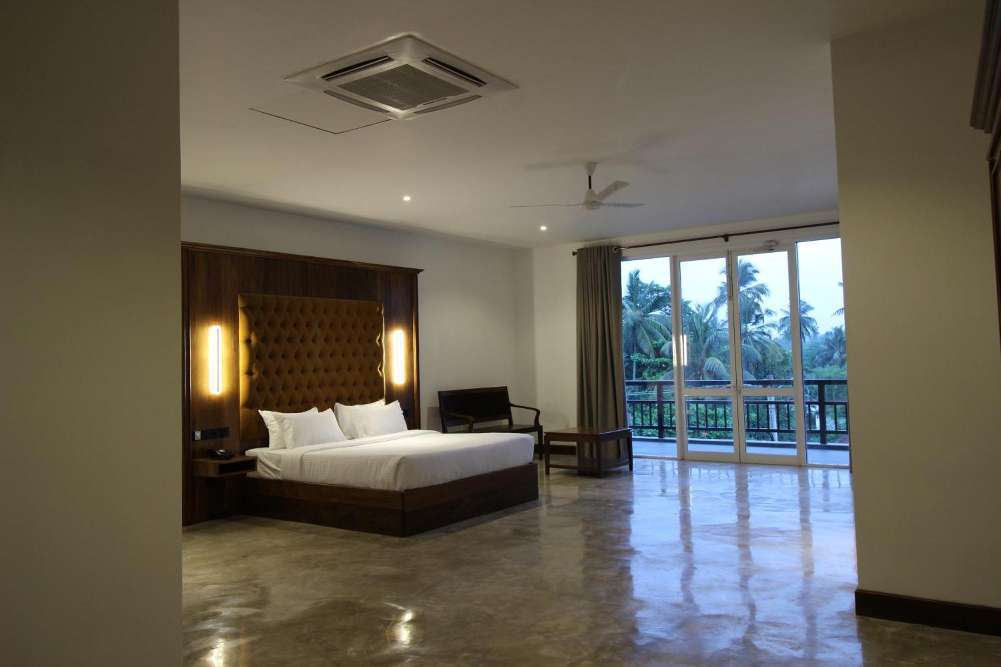 Hotel Refresh Blue Hikkaduwa Exterior foto
